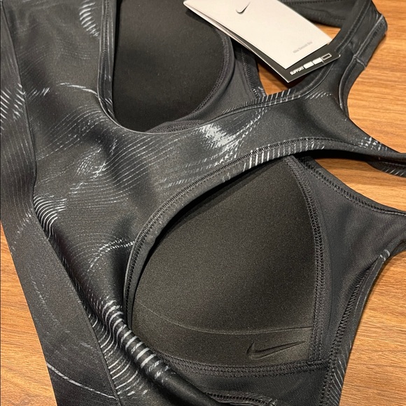 NWT Nike Swoosh Dri-Fit Sports Bra - Picture 5 of 5